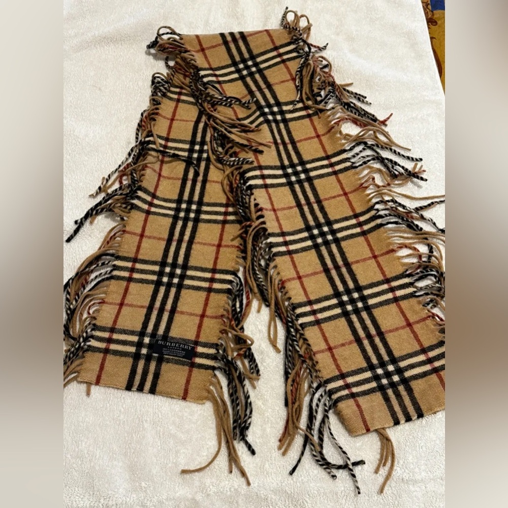 Authenticated Burberry London Cashmere Tan Red Black Plaid Fringe Scarf Unisex - Picture 2 of 13